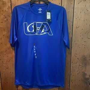 Mens Under Armour t- shirt